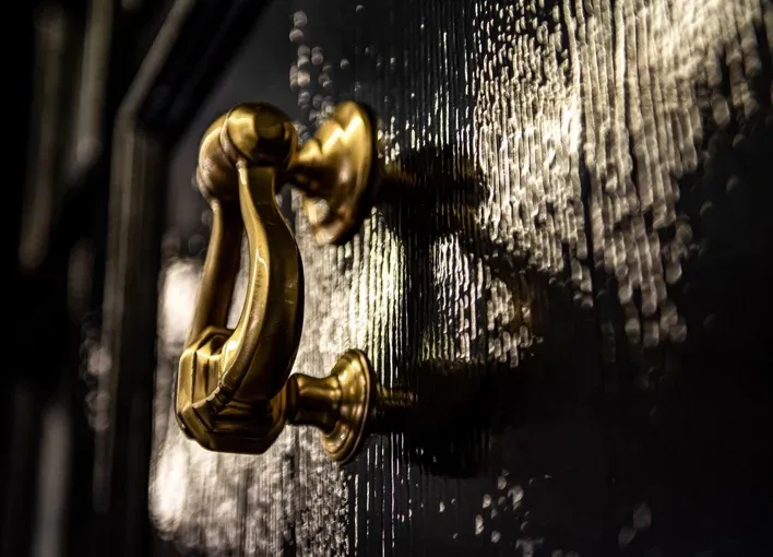 Drzwi zewnętrzne drewniane producent