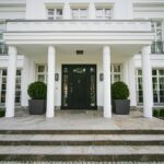 Drzwi do domu zewnętrzne czarne