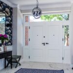 Drzwi dwuskrzydłowe białe wejściowe