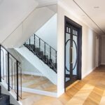 Drzwi wewnętrzne czarne z szybami